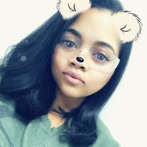 Meet your Posher, Sharita